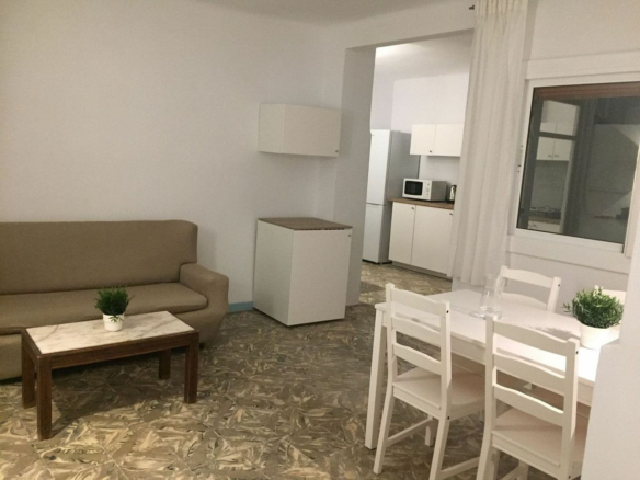 4-bedroom Apartment In Alicante, Spain (103 M²)