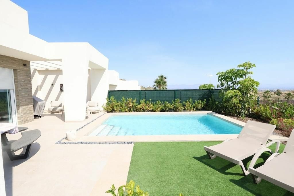 3-bedroom Villa In Algorfa, Spain (134 M²)