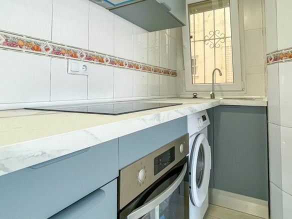 2-bedroom Apartment In Torrevieja, Spain (68 M²)