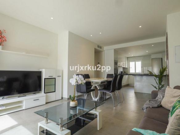 2-bedroom Apartment In Torrevieja, Spain (75 M²)