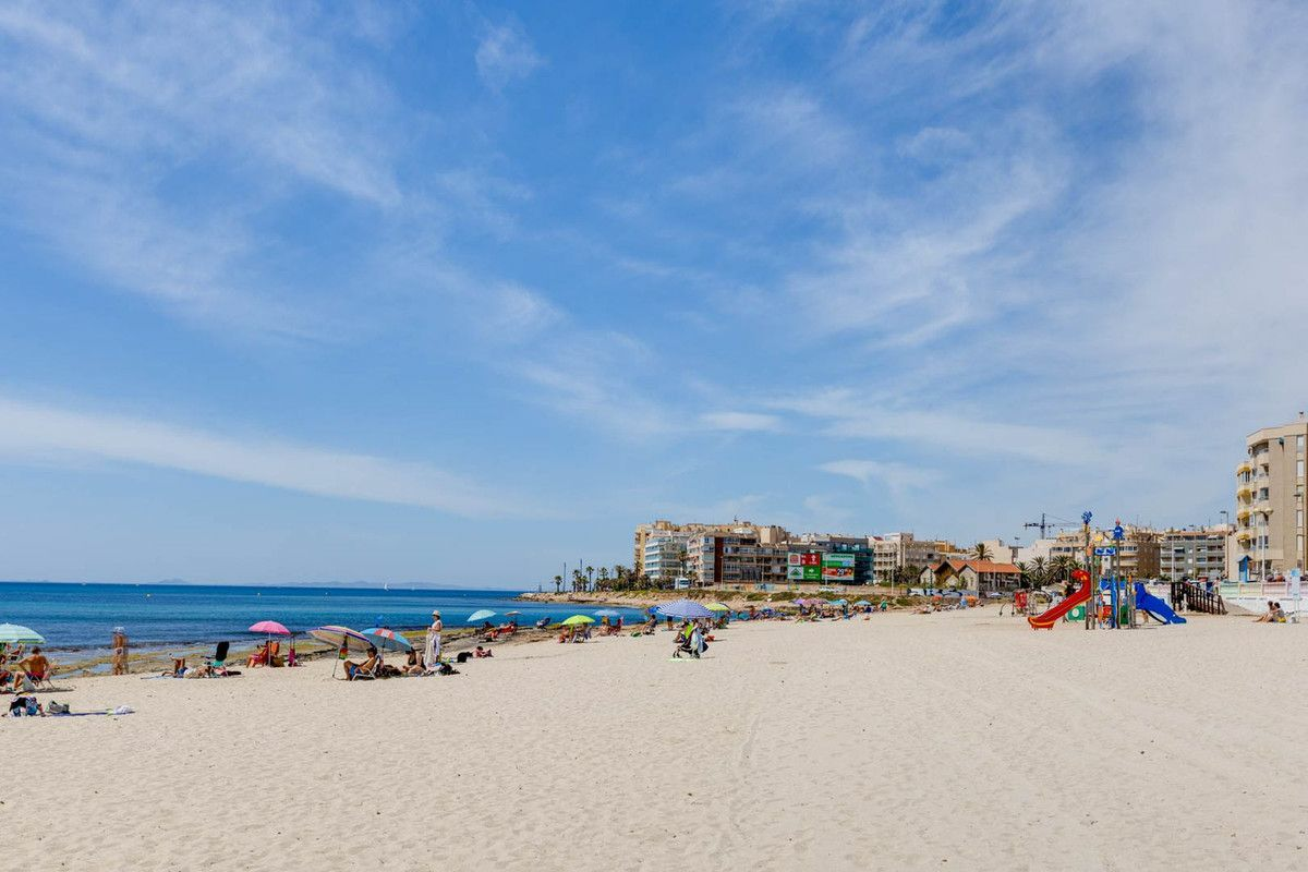 2-bedroom Apartment In Torrevieja, Spain (56 M²)
