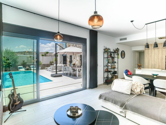 3-bedroom Villa In Algorfa, Spain (120 M²)