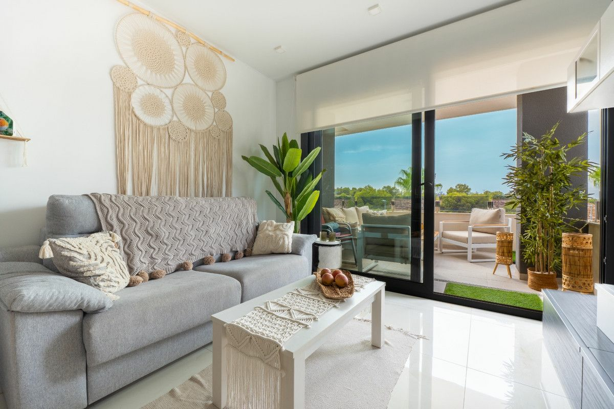 2-bedroom Apartment In Orihuela Costa, Spain (74 M²)