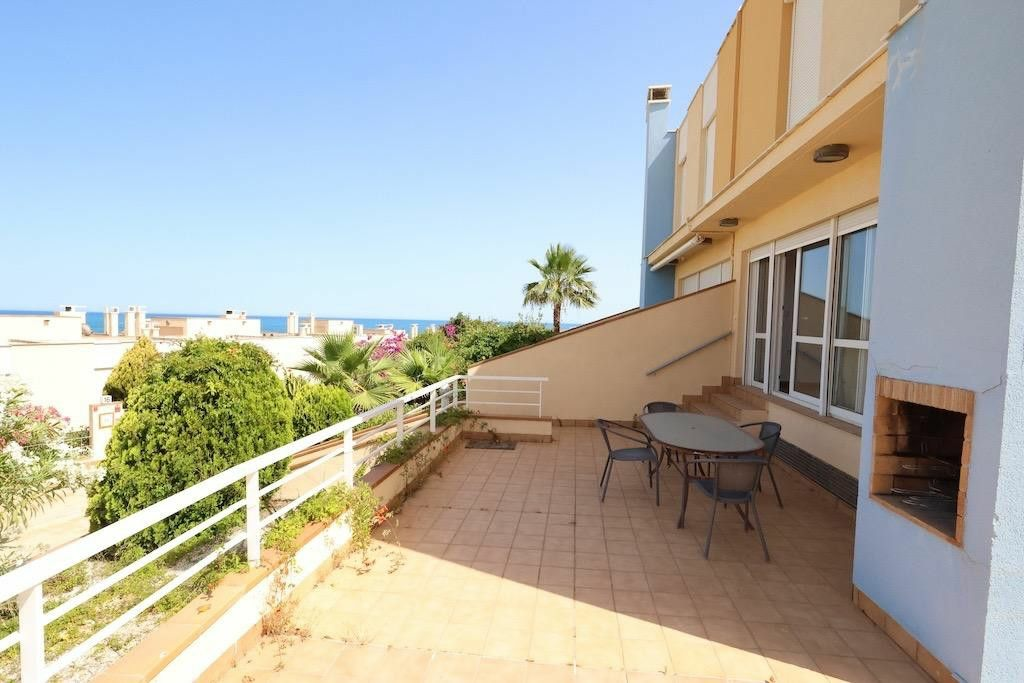 3-bedroom House In Orihuela Costa, Spain (164 M²)
