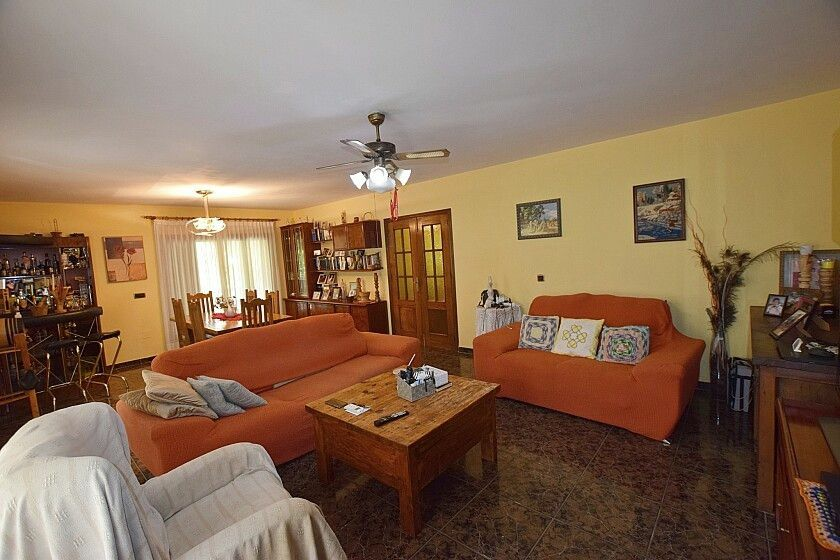 3-bedroom Villa In Orihuela Costa, Spain (160 M²)