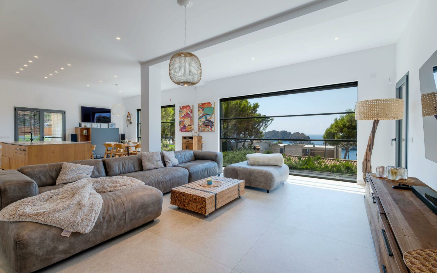 4-bedroom Villa In Calvià, Spain (526 M²)