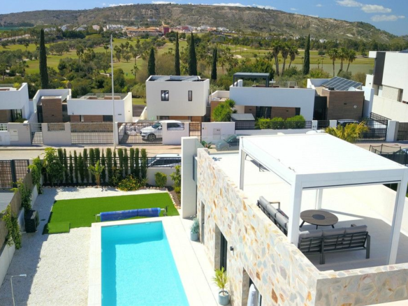 3-bedroom Villa In Algorfa, Spain (118 M²)