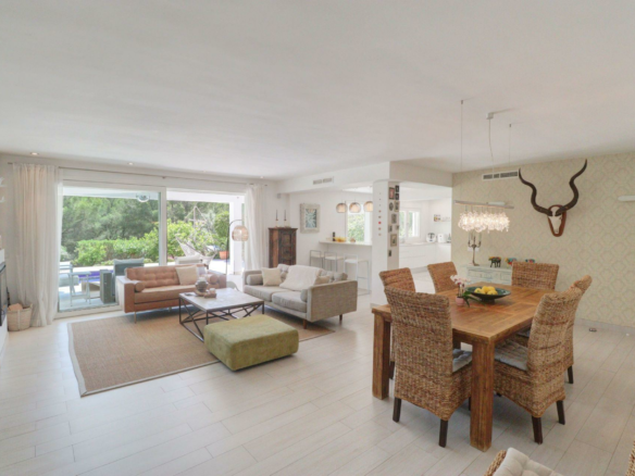 5-bedroom Villa In Calvià, Spain (398 M²)