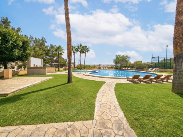 6-bedroom Villa In Orihuela Costa, Spain (160 M²)