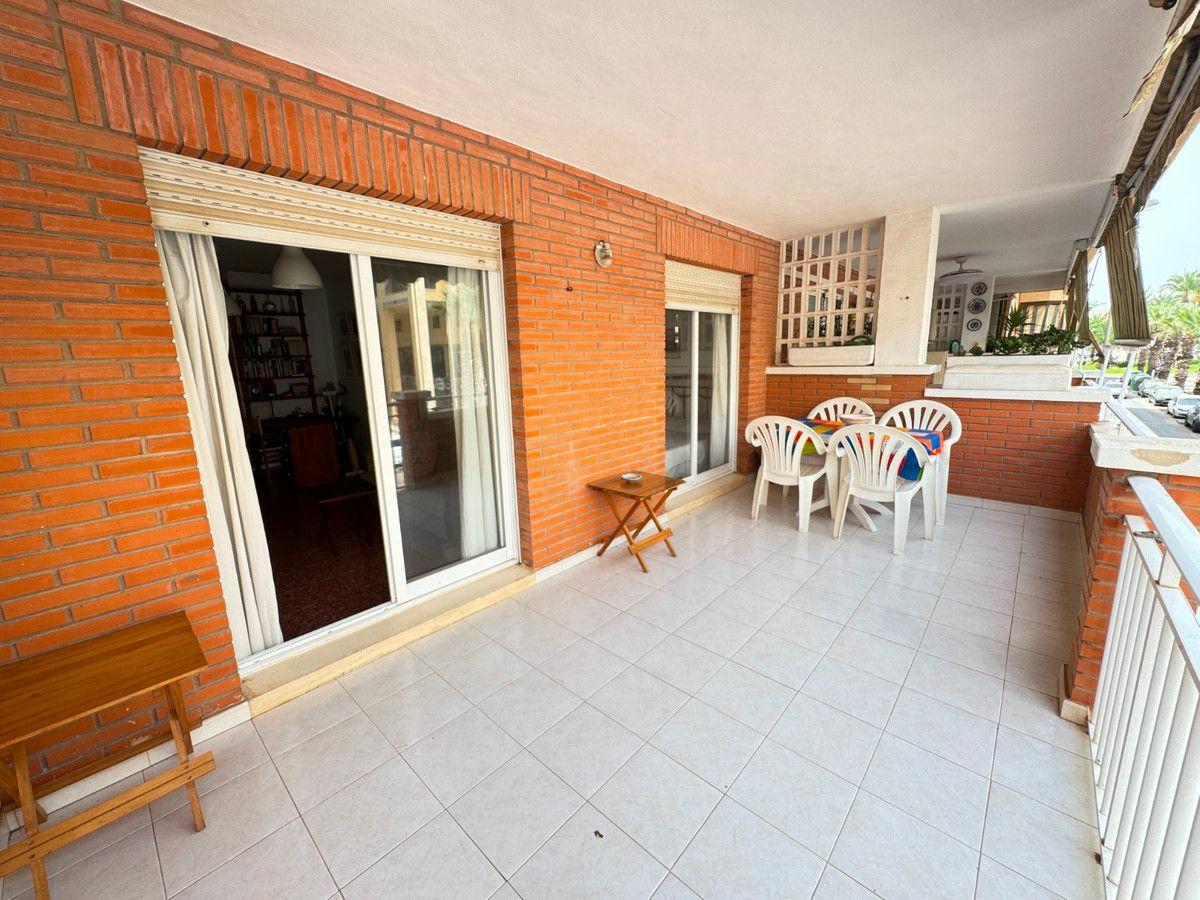 2-bedroom Apartment In Guardamar Del Segura, Spain (81 M²)