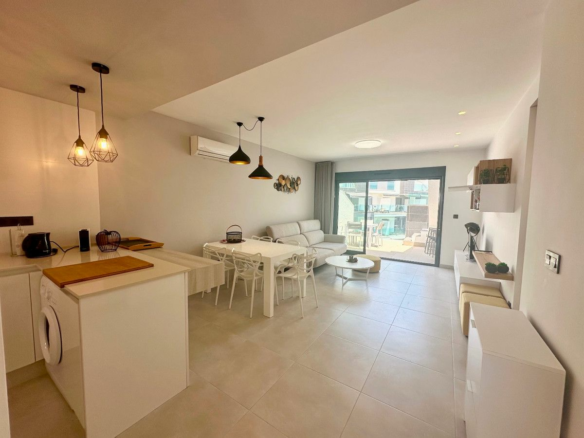 3-bedroom Apartment In Guardamar Del Segura, Spain (90 M²)