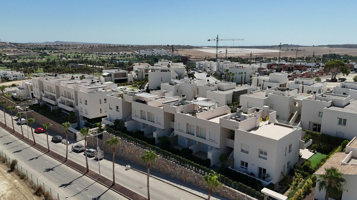 3-bedroom Apartment In Algorfa, Spain (90 M²)