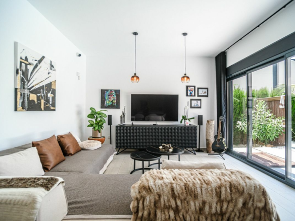 3-bedroom Villa In Algorfa, Spain (120 M²)