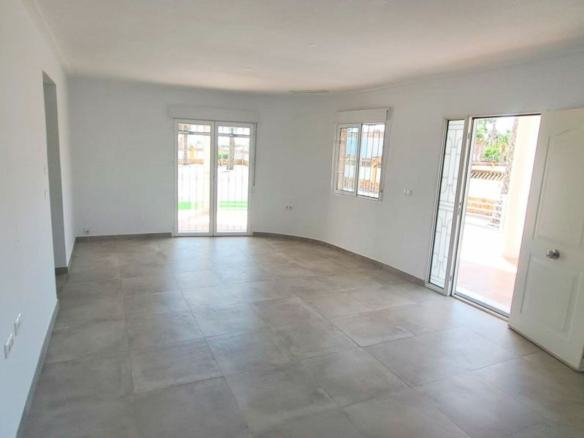 3-bedroom Villa In Catral, Spain (158 M²)