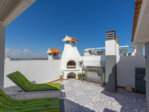 1-bedroom Apartment In Torrevieja, Spain (51 M²)