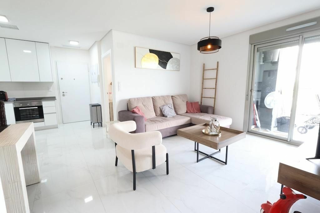 3-bedroom Apartment In Orihuela Costa, Spain (105 M²)