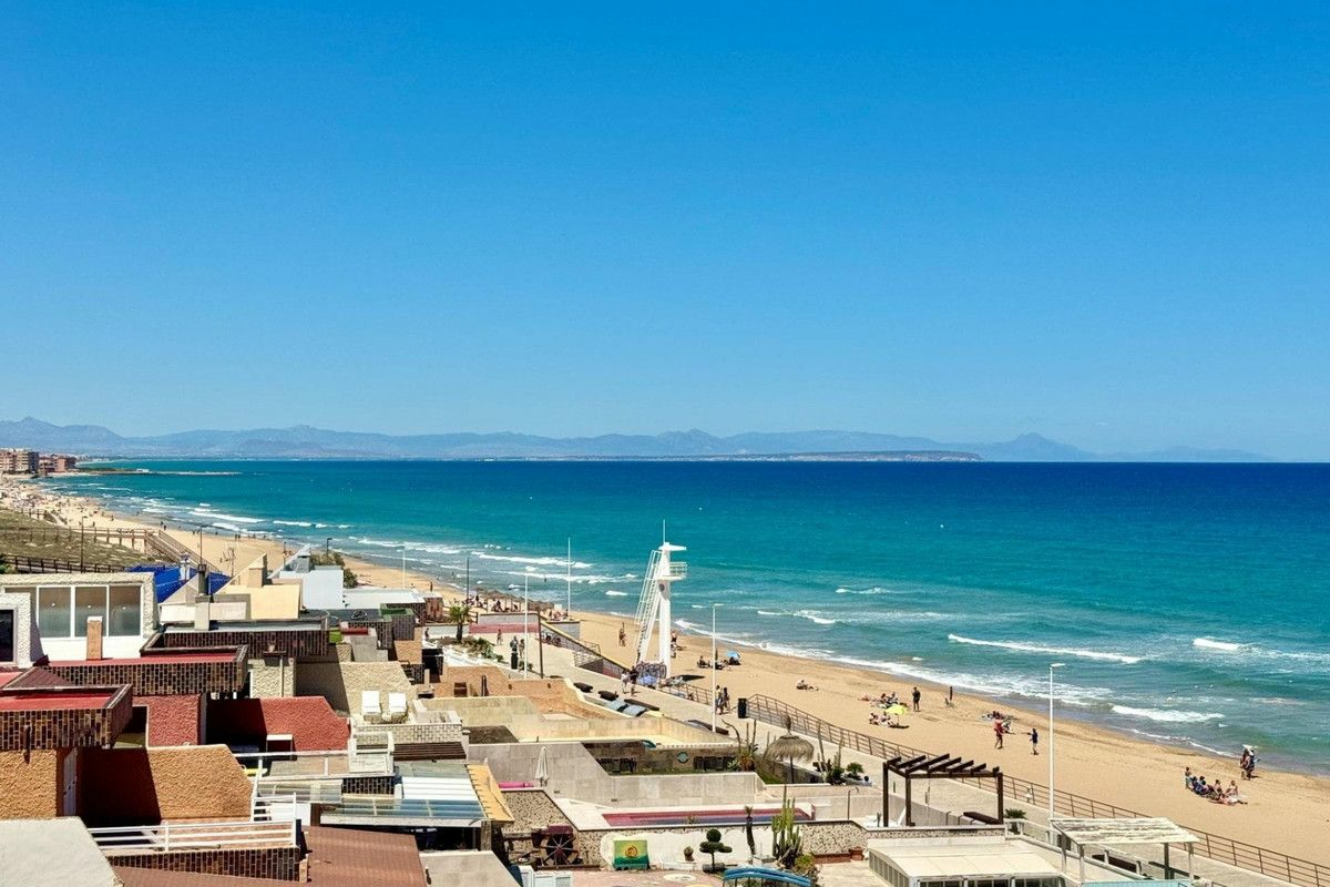 2-bedroom Apartment In Torrevieja, Spain (62 M²)