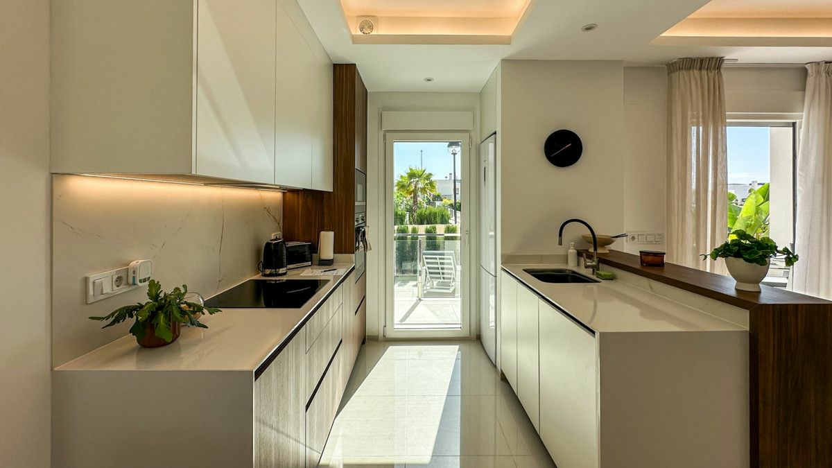 2-bedroom Villa In Rojales, Spain (79 M²)