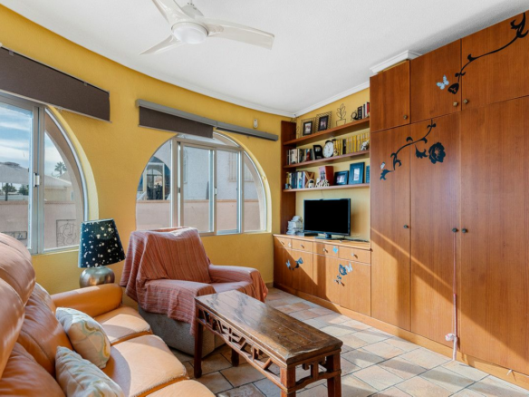 4-bedroom Villa In Rojales, Spain (158 M²)