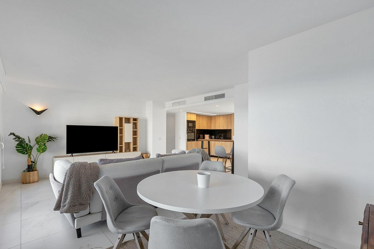 2-bedroom Apartment In Orihuela Costa, Spain (122 M²)