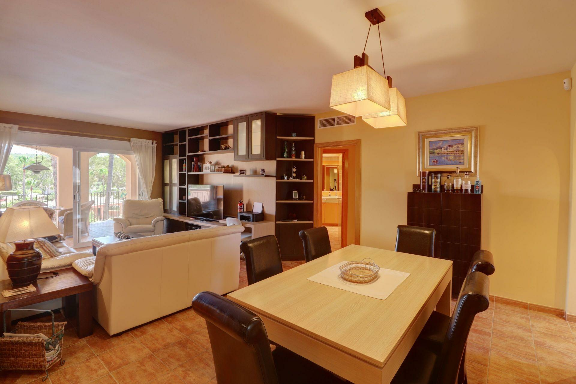 3-bedroom Penthouse In Calvià, Spain (160 M²)