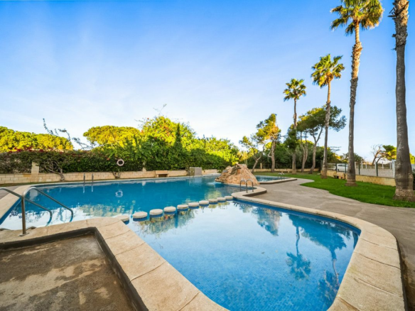 2-bedroom Apartment In Torrevieja, Spain (53 M²)