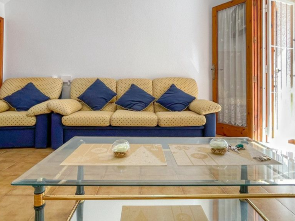 3-bedroom House In Orihuela Costa, Spain (68 M²)
