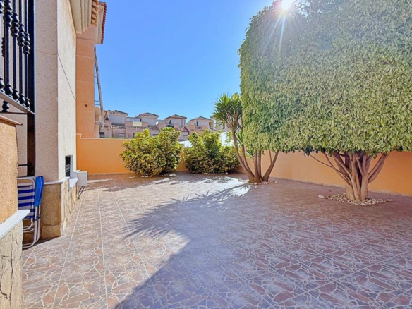 4-bedroom Villa In Torrevieja, Spain (198 M²)