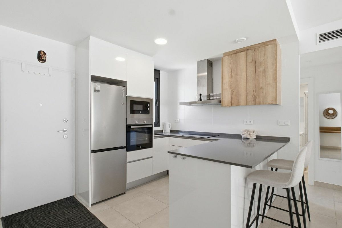 2-bedroom Apartment In Orihuela Costa, Spain (86 M²)