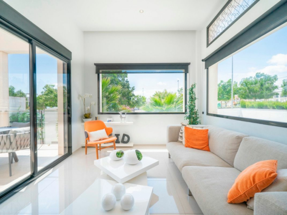 3-bedroom Villa In Rojales, Spain (122 M²)