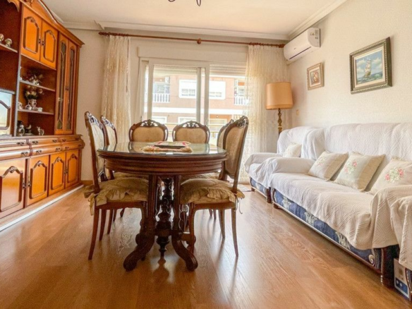 3-bedroom Apartment In Torrevieja, Spain (129 M²)