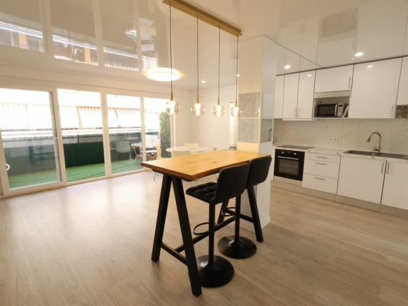 3-bedroom Apartment In Torrevieja, Spain (105 M²)