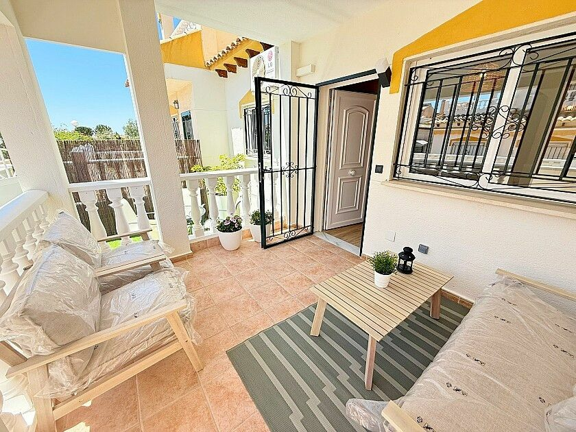 3-bedroom House In Orihuela Costa, Spain (90 M²)