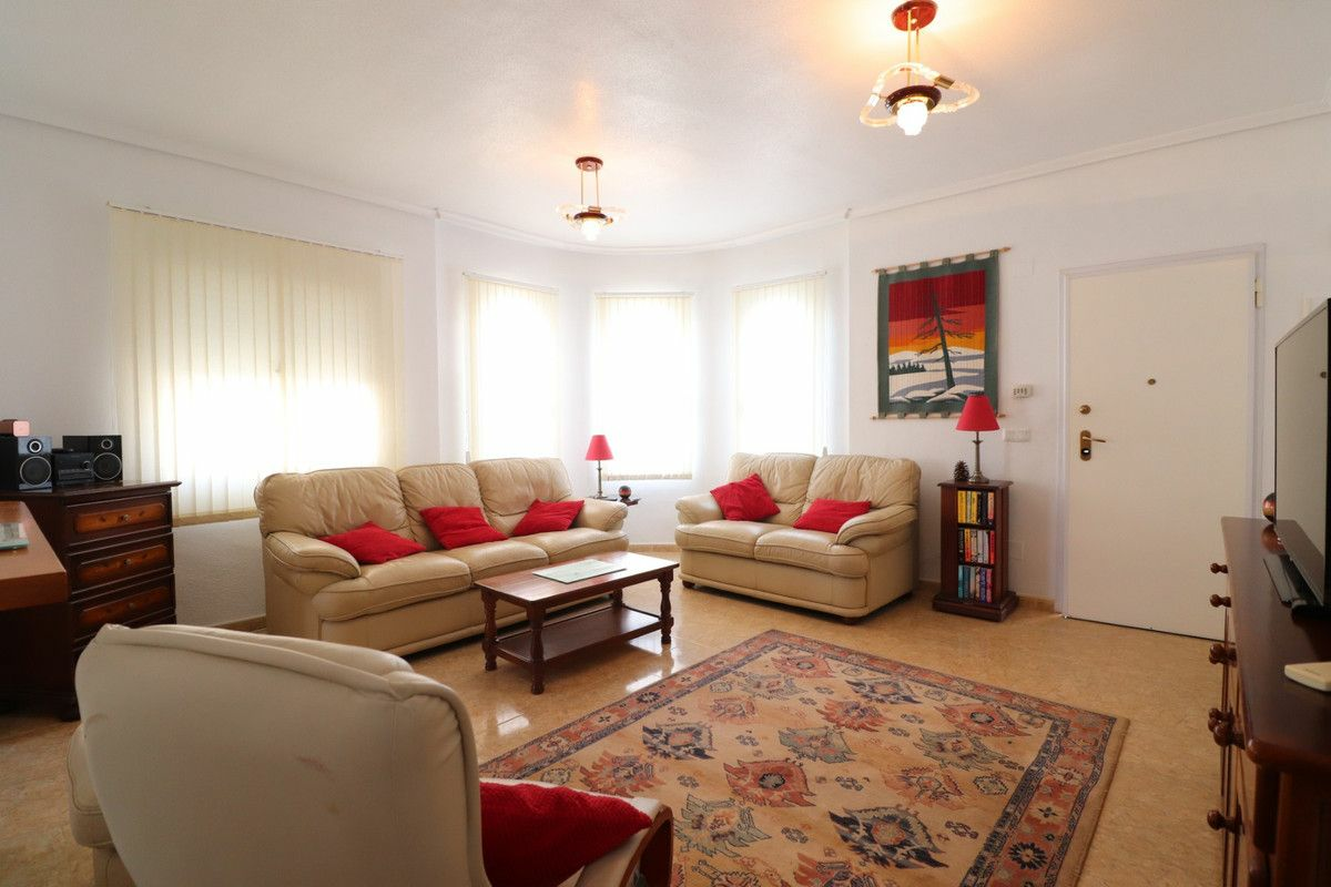 3-bedroom Villa In Los Montesinos, Spain (84 M²)