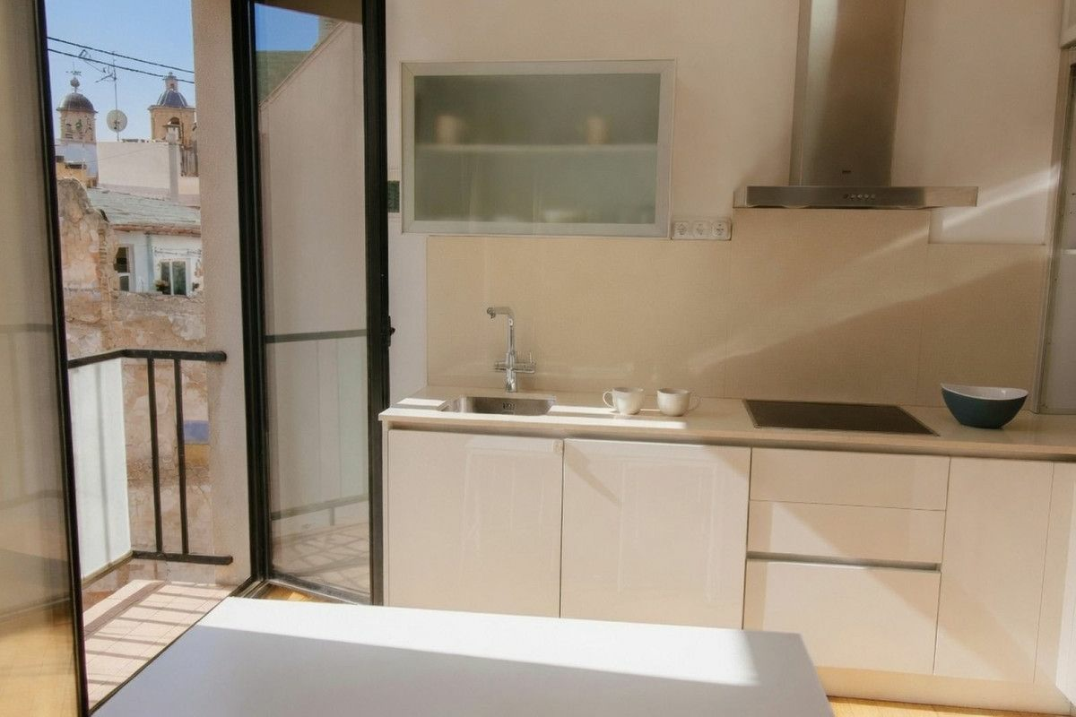 2-bedroom Apartment In Alicante, Spain (78 M²)