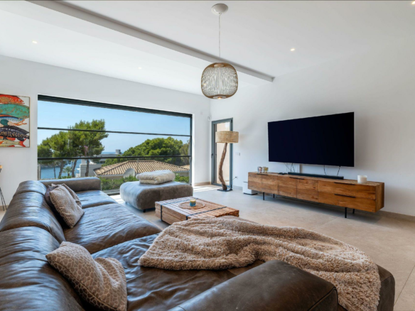 4-bedroom Villa In Calvià, Spain (526 M²)