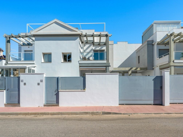 3-bedroom House In Daya Nueva, Spain (90 M²)