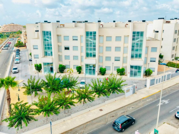 2-bedroom Apartment In Orihuela Costa, Spain (93 M²)