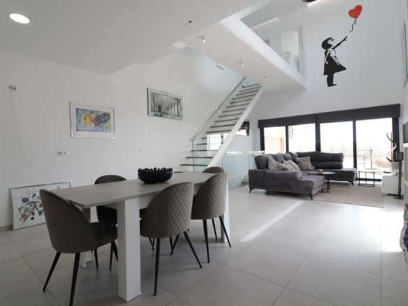 4-bedroom Villa In Benijofar, Spain (319 M²)