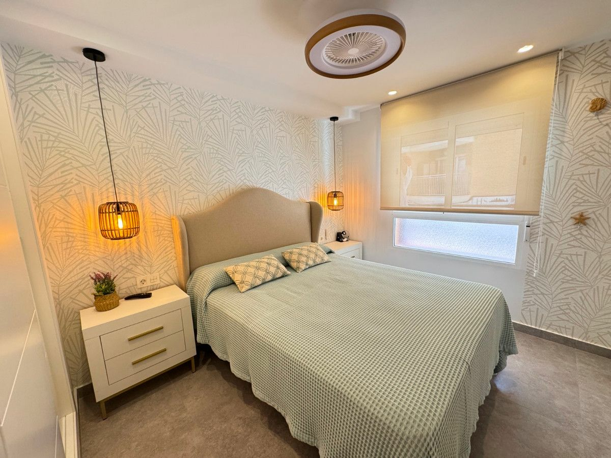 3-bedroom Apartment In Guardamar Del Segura, Spain (70 M²)