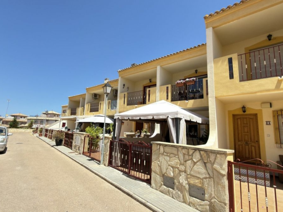 3-bedroom House In Orihuela Costa, Spain (80 M²)