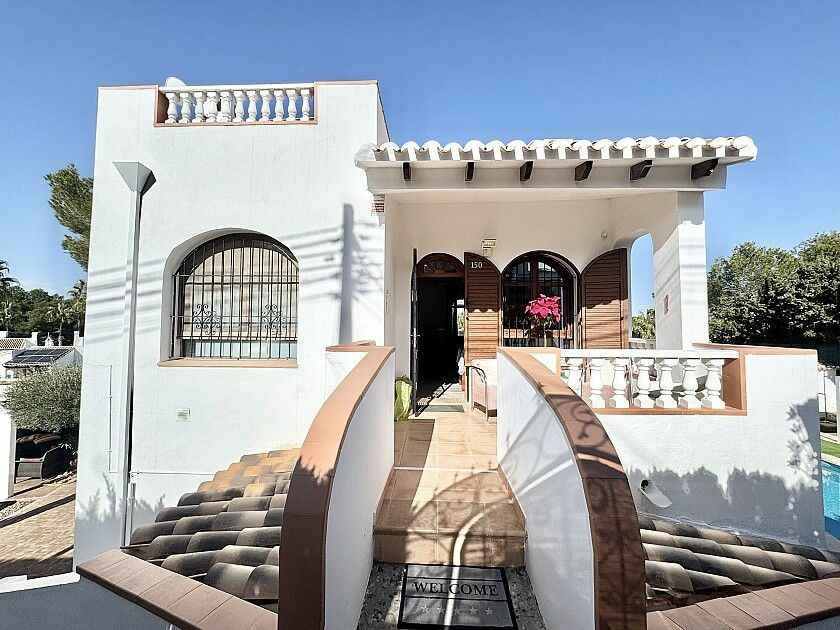 4-bedroom Villa In Orihuela Costa, Spain (150 M²)