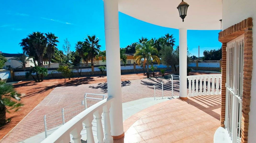 3-bedroom Villa In Catral, Spain (140 M²)