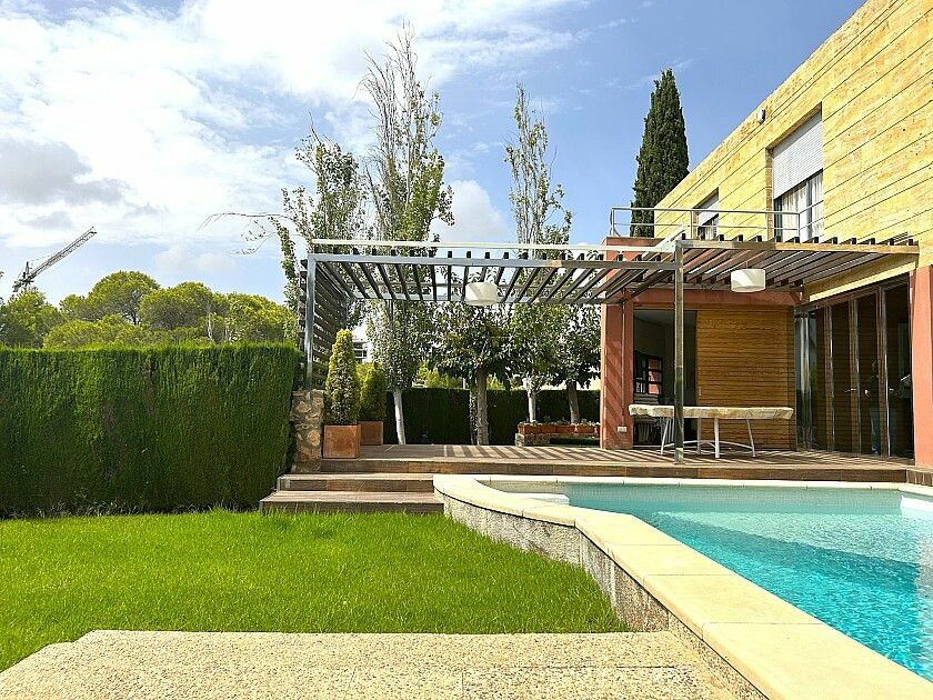 4-bedroom Villa In Orihuela Costa, Spain (413 M²)