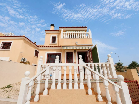 2-bedroom Villa In Orihuela Costa, Spain (77 M²)