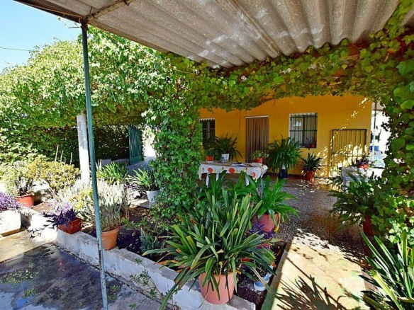 3-bedroom Villa In Albatera, Spain (100 M²)