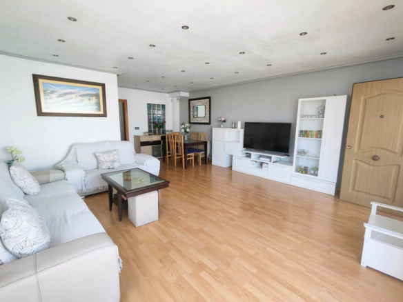 6-bedroom Villa In Orihuela Costa, Spain (160 M²)