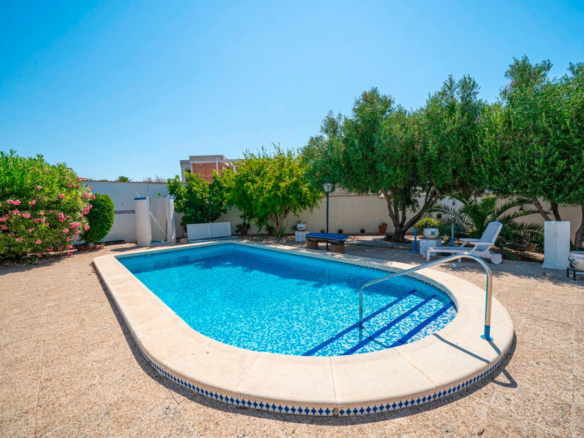 4-bedroom Villa In Rojales, Spain (198 M²)