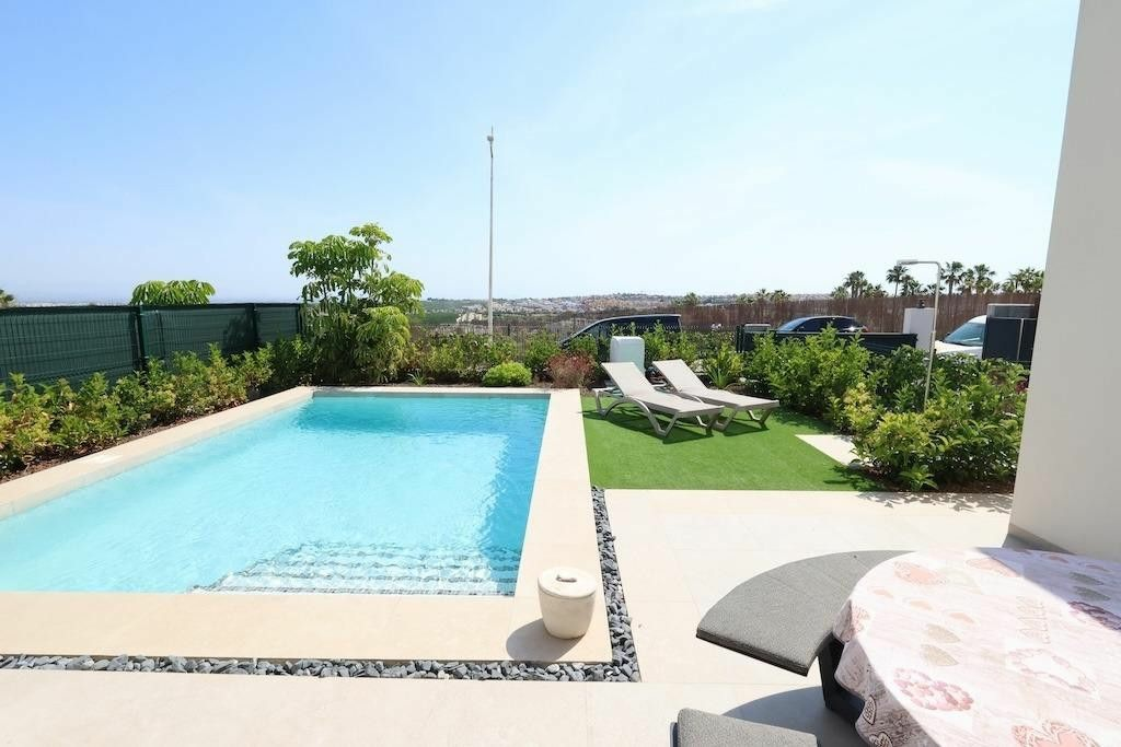 3-bedroom Villa In Algorfa, Spain (134 M²)