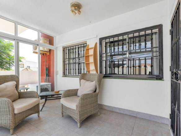 2-bedroom Apartment In Orihuela Costa, Spain (67 M²)